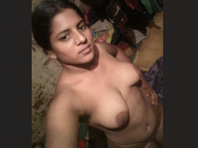 Tamil girl's selfie video for her boyfriend: Part 2 continues the fun