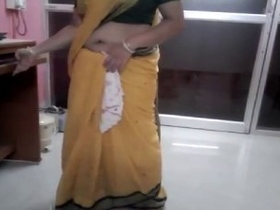 Tamil wife sex video with thigh-high sari and blouse