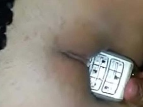 Desi BF video features sexy paws and mobile fucking