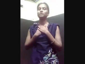 Indian babe's video for her partner