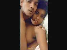 Sexy Indian girl gets fucked in a steamy VDO