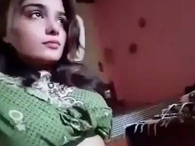 Pakistani beauty bares it all in solo video