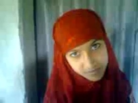 Hindu boyfriend Afta kisses and has sex with Arab girl Afeena in a mixed video