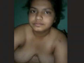 Desi Indian girl gets fucked in MMS video