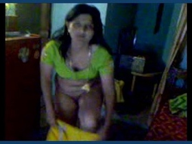 Bhabhi's love for kayak in HD video