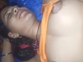 Indian bhabhi gets fucked in village