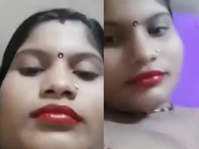Cute desi bhabi flaunts big boobs in solo video