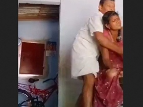 Desi wife gives her old father a blowjob in the village