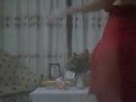 Egyptian beauty dances sensually and gets married