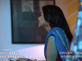 Indian bhabhi Misti Basu indulges in solo masturbation in Ullu Series