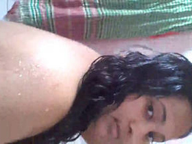 Indian girl reveals her assets while taking a bath in this hot video