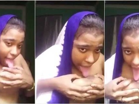 Desi village bhabhi flaunts her big boobs and plays with them