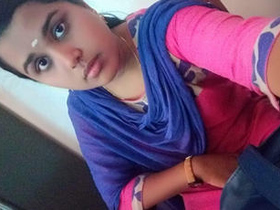 Nude Indian girl reveals her body on webcam