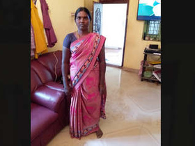 Tamil bhabhi and girlfriend share intimate video in nude