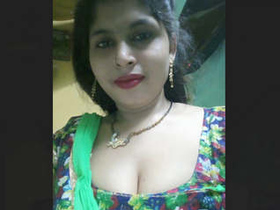 Sensual Indian sister's MMS goes missing