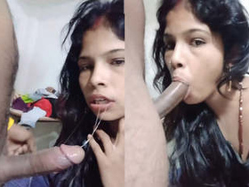 Bhabi gives an erotic blowjob and gets fucked hard