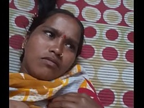 Desi bhabi enjoys intense pleasure in this steamy video