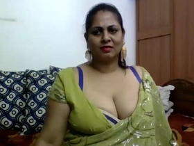 Watch Anarkali Bhabhi's sizzling webcam performance