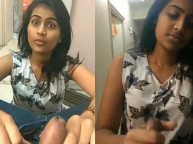Prajakta, the Mumbai slut, gives a hot blowjob