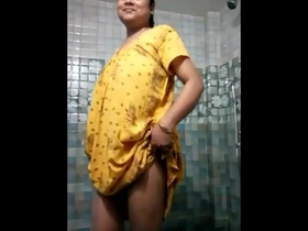 Nasima Bhabhi's Sizzling MMS of a Shower Session